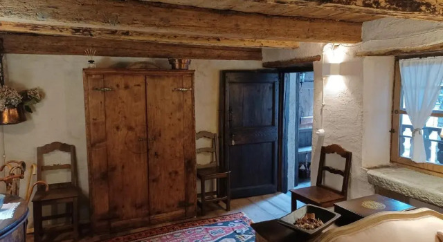 Ca Scocc, antica casa di montagna in Valsesia, Book Hotel Mollia Piedmont