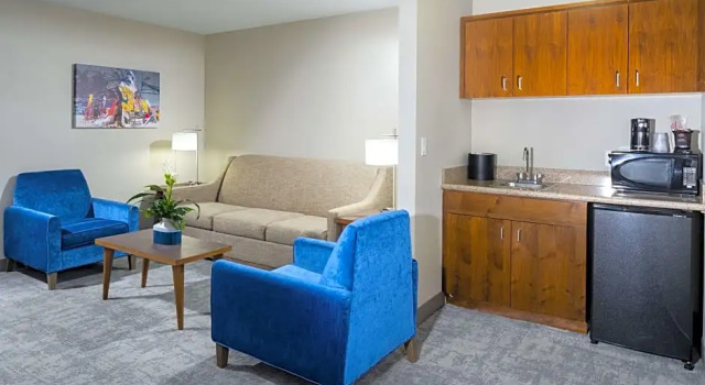 Двухместный люкс c 1 комнатой Best Western Plus Henderson Hotel