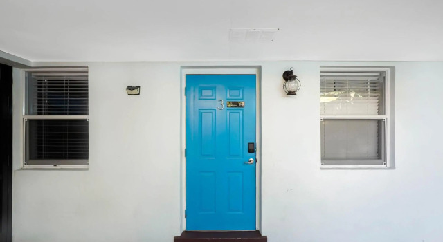21 apartment 1 blk from beach unit 3, Rezerwuj Apartament Riviera Beach Palm Beach County