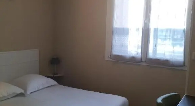 Hôtel de France Arcachon, Забронировать Отель Отели Бассен-д'Аркашон с парковкой, Парковка