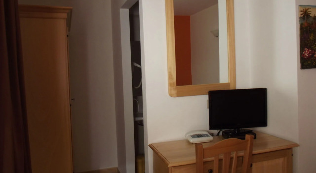 Agriturismo Agricostella, Varaa Hotelli Hotellit Vieste uima-altaalla, Uima-allas
