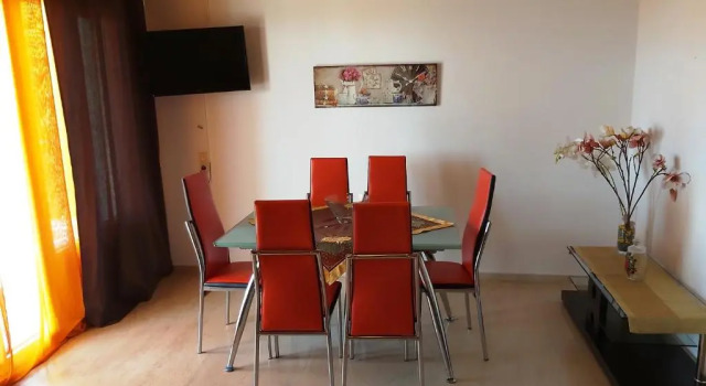 Апартаменты с видом на море Eva Apartments