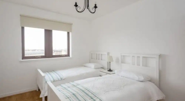 Spacious Flat In Stockbridge, Забронировать Отель Midlothian Эдинбург, рядом с Камера обскура и мир иллюзий