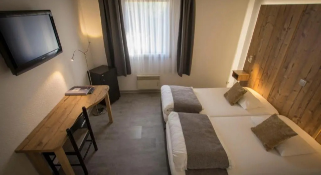 Двухместный номер Standard Logis Hotel des Cépages