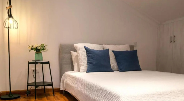 Апартаменты Feel the Ocean Breeze From This Alluring Beachfront Apartment - D302