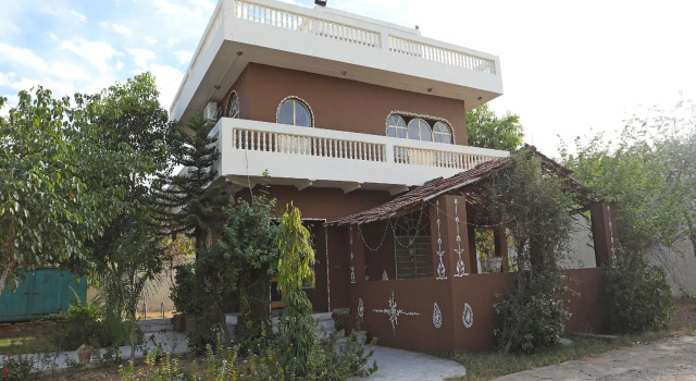 OYO 10936 Rajasthan Resort, Забронировать Курортный отель Отели штата Раджастхана с парковкой, Парковка