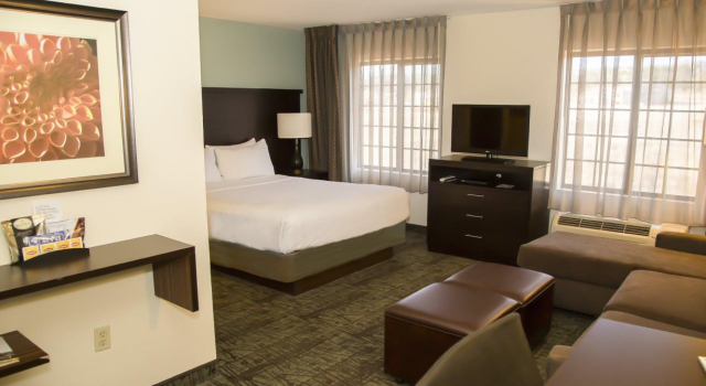 Staybridge Suites Colorado Springs North by IHG, Book Hotel 3-stjernede hoteller i Columbia, 3*