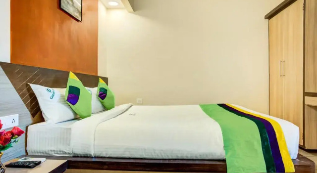 Номер Deluxe Treebo Golden Inn, 700 Mtrs From Promenade Beach