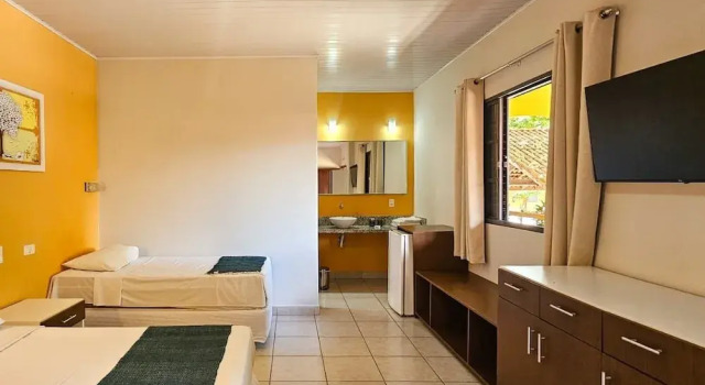 Четырёхместный семейный номер Standard Pantanal Hotel