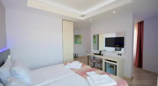 Standard Kolmen hengen huone näkymä maalle Datca Sapphire Hotel