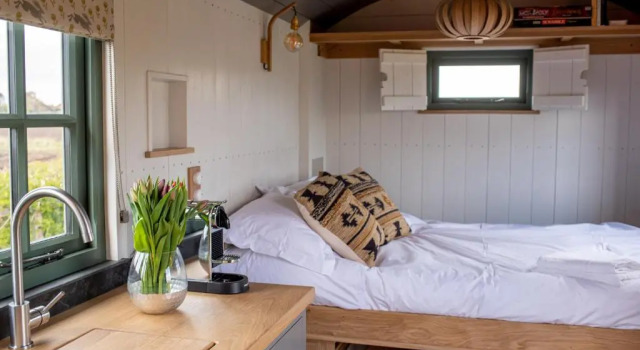 Апартаменты Deluxe Fenland Retreats at Willow Grange Farm