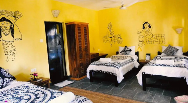 Трёхместный номер Deluxe Sapana Village Lodge