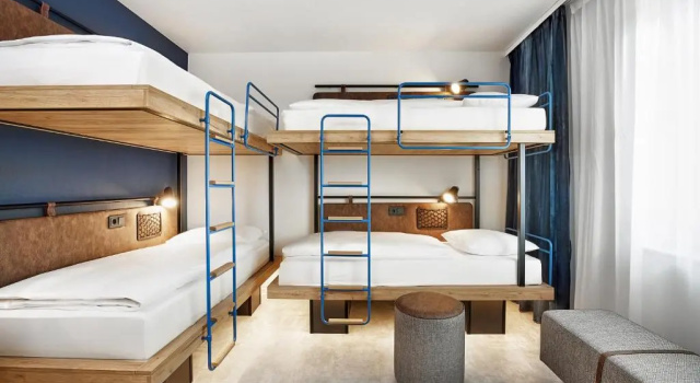 Четырёхместный номер Comfort Hotel München-Olympiapark
