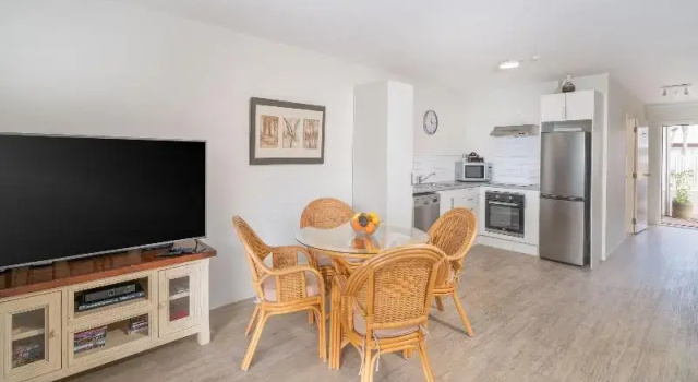 Люкс Waterfront Apartments Whitianga