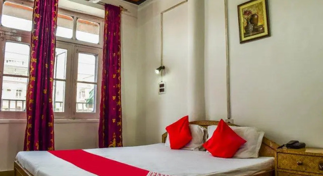 SPOT ON 48242 Hotel Diamond, Забронировать Отель Сринагар Jammu & Kashmir Ski