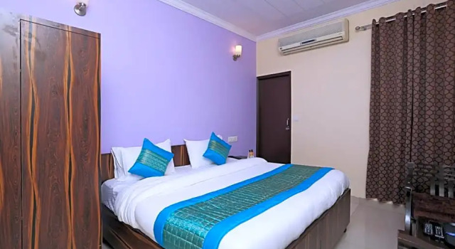 Номер Classic OYO 8462 Hotel Galaxy