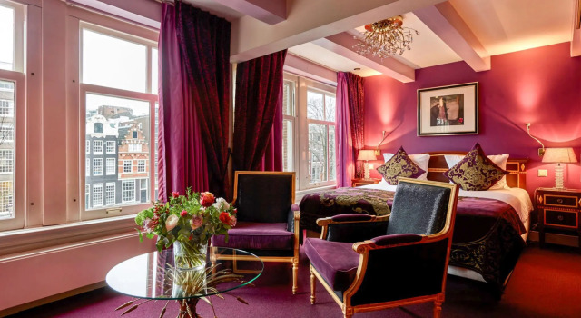 Номер Superior Ambassade Hotel