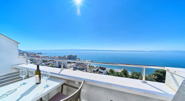 Апартаменты с балконом и с видом на море Stipe Residence
