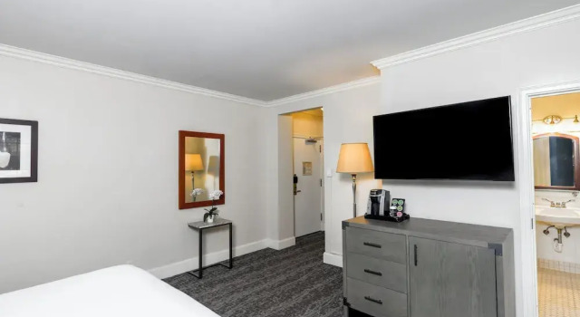 Номер Deluxe Gideon Putnam Resort & Spa
