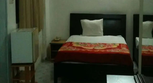 Toan Cau Hotel, Забронировать Отель Отели Района 3 с парковкой, Парковка