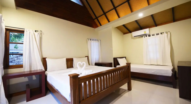 Трёхместный номер Deluxe с балконом Chunut House Resort