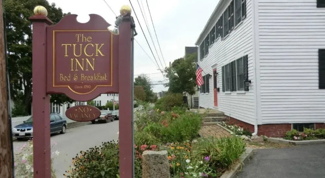 Tuck Inn B&B, Забронировать Отель Рокпорт Норт-Шор