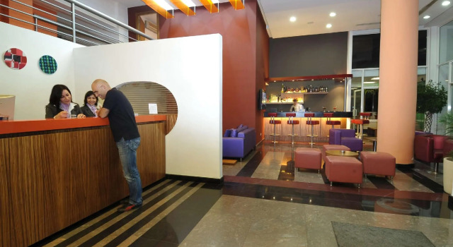 Suite Hotel Chrome, Rezerwuj Hotel Hotele w Baabda ze śniadaniem, Śniadanie
