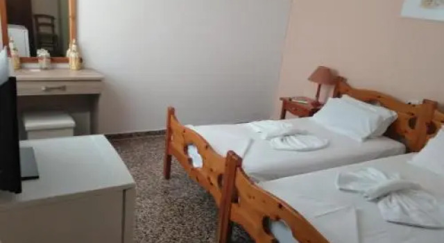 Rooms Apostolis, Забронировать Отель Патитирион Алонисос