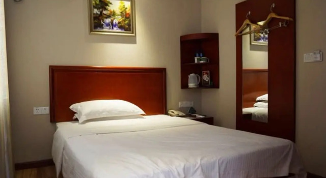 Номер Standard GreenTree Inn GanZhou Zhanggong District SanKang Temple RT-MART Express Hotel