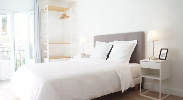 Republique 102 Apartment