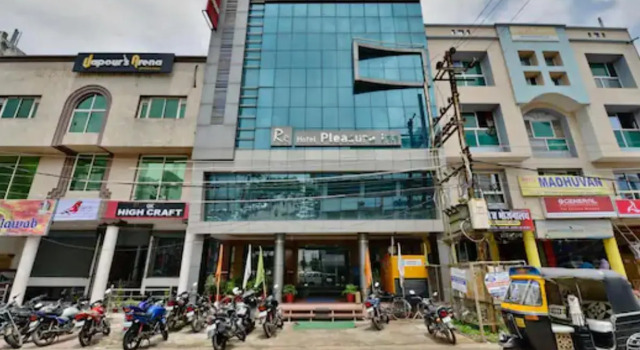 FabHotel Pleasure Inn - Near DB Mall, Забронировать Отель Отели штата Махараштры 3 звезды, 3*