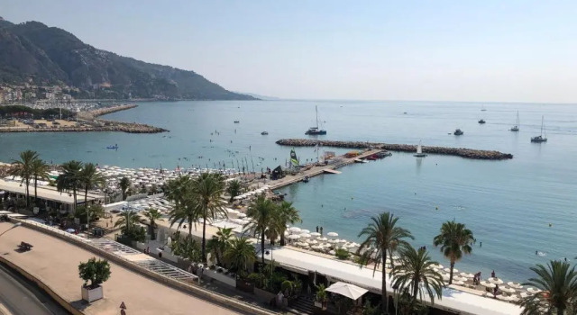 Апартаменты APPARTEMENT TERRASSE VUE MER Sea view terrace apartment "Etoile de Mer"