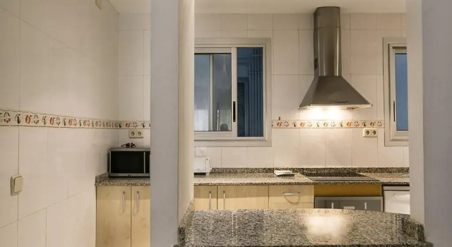 Cosy and Bright Flat