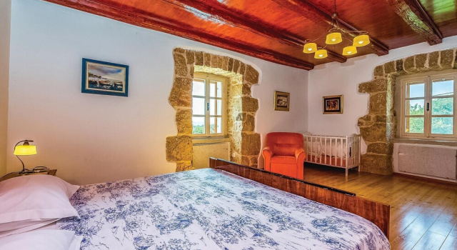 Awesome Home in Garica With Wifi and 3 Bedrooms, Prenota Hotel Garica 