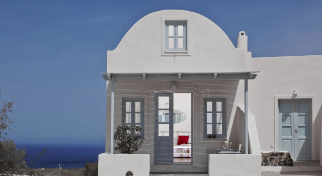 Oia Suites