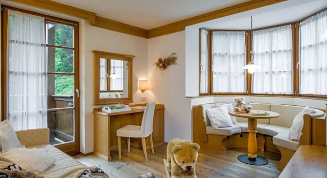 Номер Superior с балконом Biohotel Hermitage