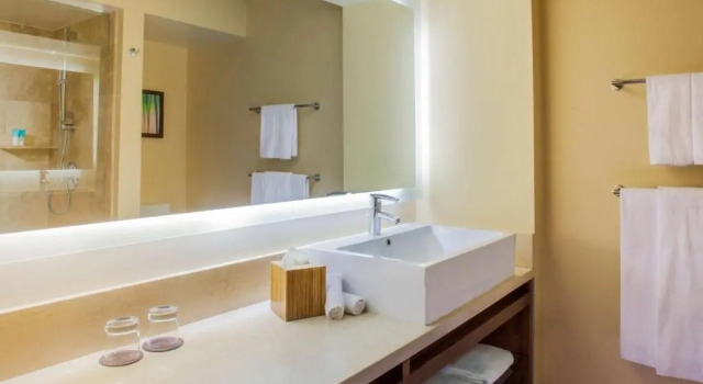 Номер с видом на бассейн Hyatt Regency Monterey Hotel and Spa