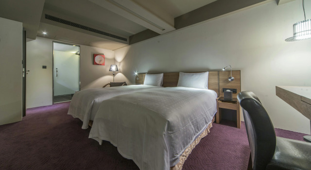 Simple Plus Hotel
