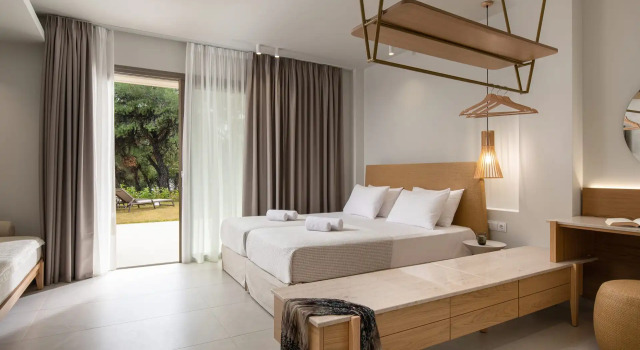 Полулюкс Philoxenia Hotel