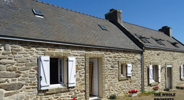 Stone House in Treboul Near Pointe du Raz, Rezerwuj Hotel Douarnenez 