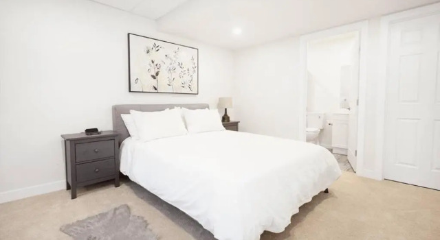 3BR Condo With Free Parking and In-suite Laundry, Prenota Hotel Fort Gary Winnipeg