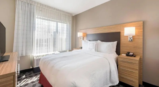 Двухместный люкс TownePlace Suites by Marriott Greensboro Coliseum Area
