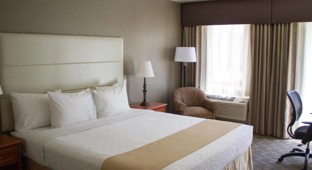 Номер Standard Fairfield by Marriott Inn & Suites Atascadero Paso Robles