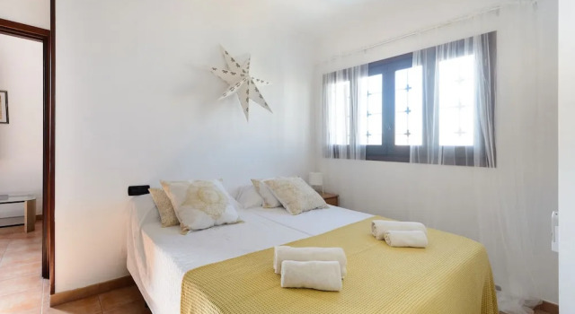 Casa en Ibiza - vistas Dalt Vila, Book Villa Hotels in Ibiza with a Pool, Swimming Pool