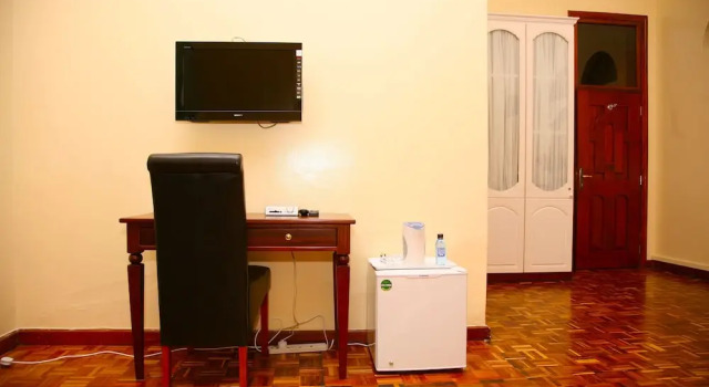 Полулюкс Tara Suites