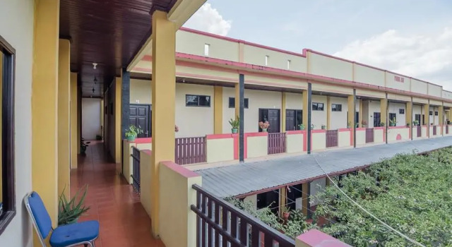 RedDoorz near Samarinda Square, Book Bed and Breakfast Samarinda 