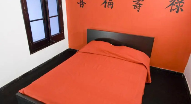 Serenity Guesthouse Barcelona, Забронировать Отель Барселона провинция Барселона, рядом с Приход Св. Августина