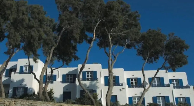 Poseidon Hotel & Suites