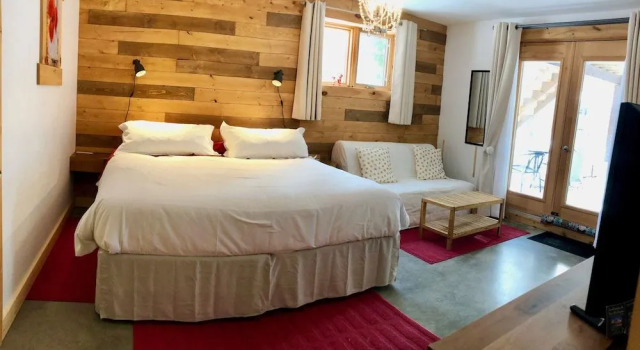 Le Domaine du Lac Saint Charles, Book Hotel Saint-Pierre-de-l'lle-d'Orleans Ile d'Orleans