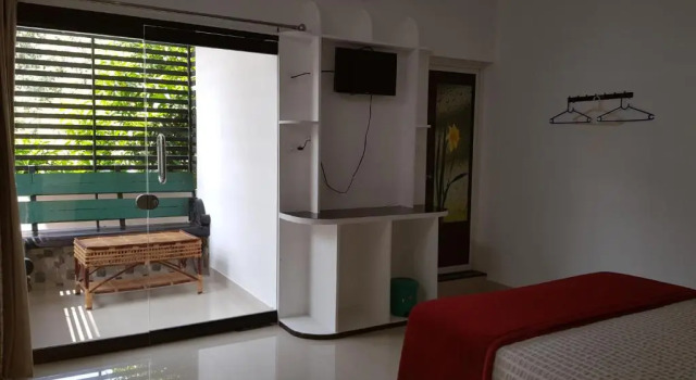 Двухместный номер Standard с балконом и с красивым видом из окна Kairali Palace Home Stay
